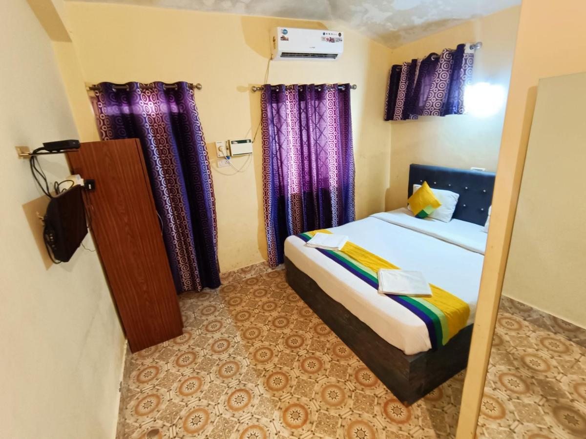 Jack'S Calangute Place Hotel Exterior photo